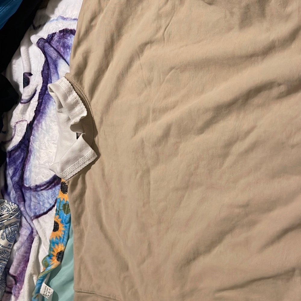 LIGHTLY WORN light brown collared oversized brandy melville sweatshirt